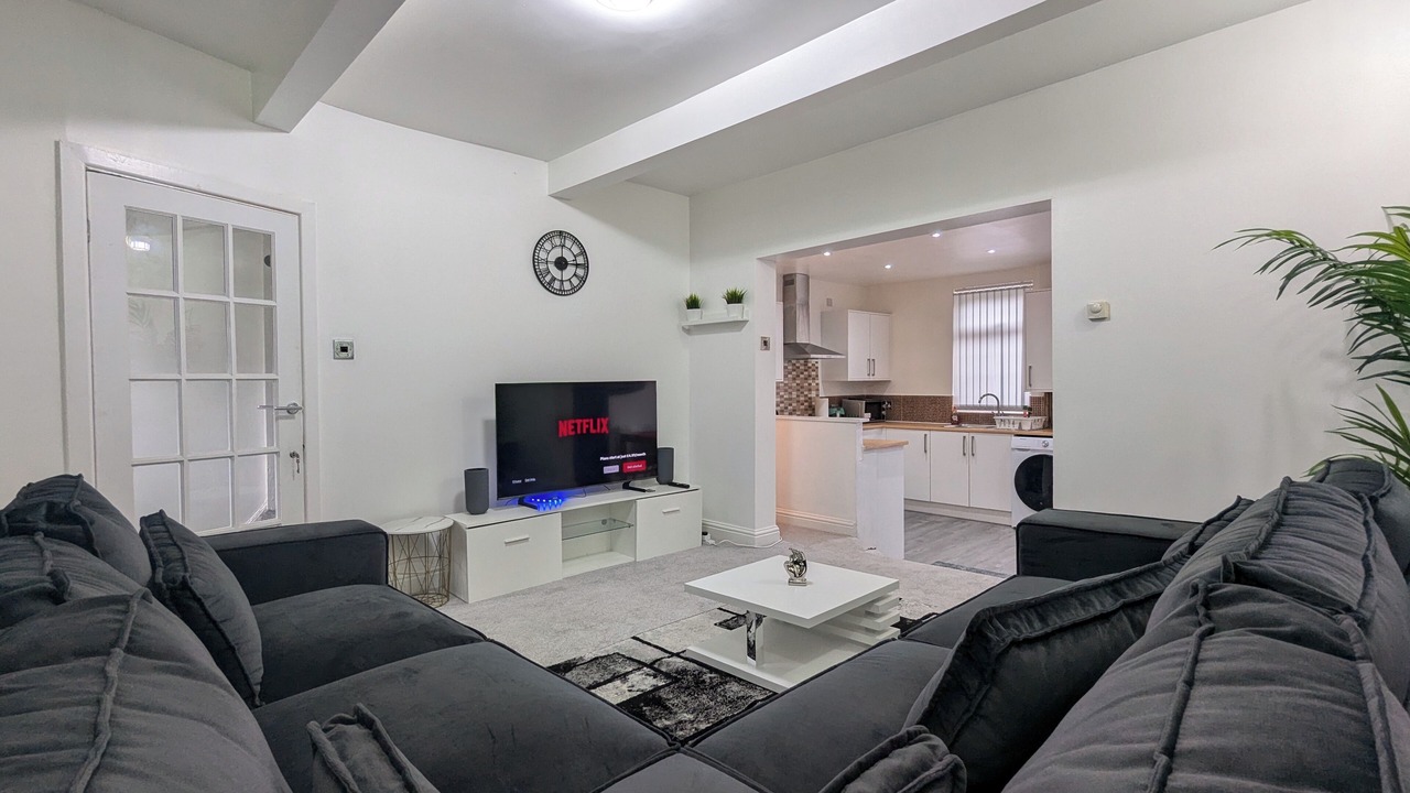 Photo of Livingroom in Failsworth