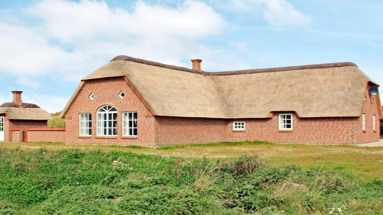 Photo of Others in Øby