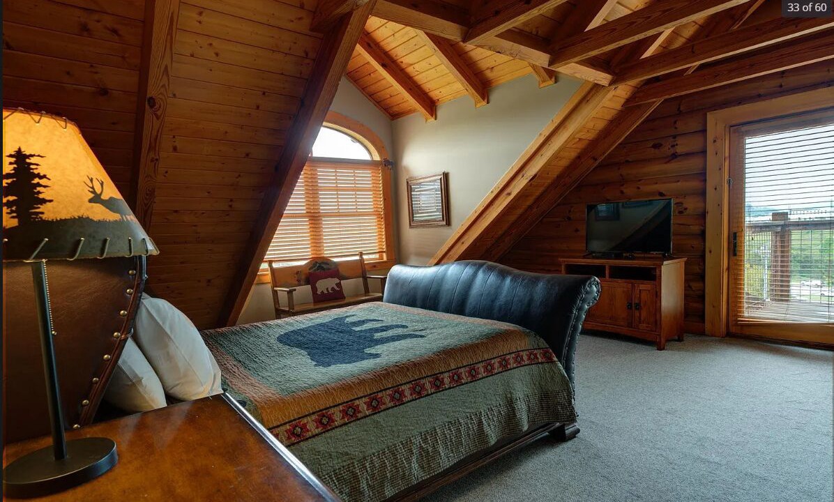 Photo of Bedroom in Kodak