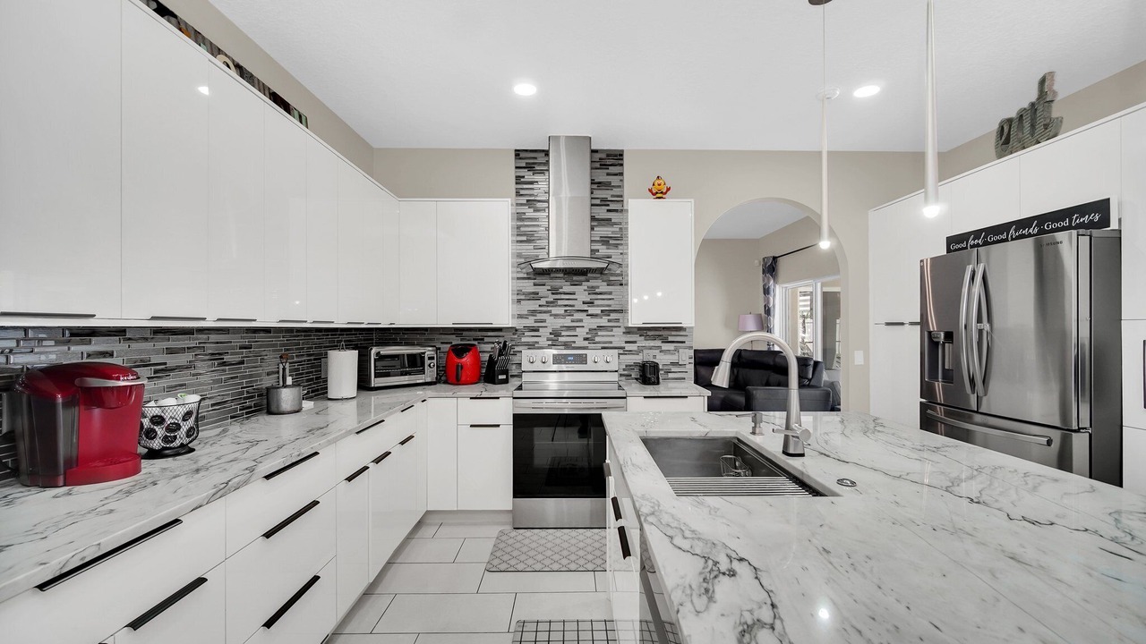 Photo of Kitchen in Crescent Lakes