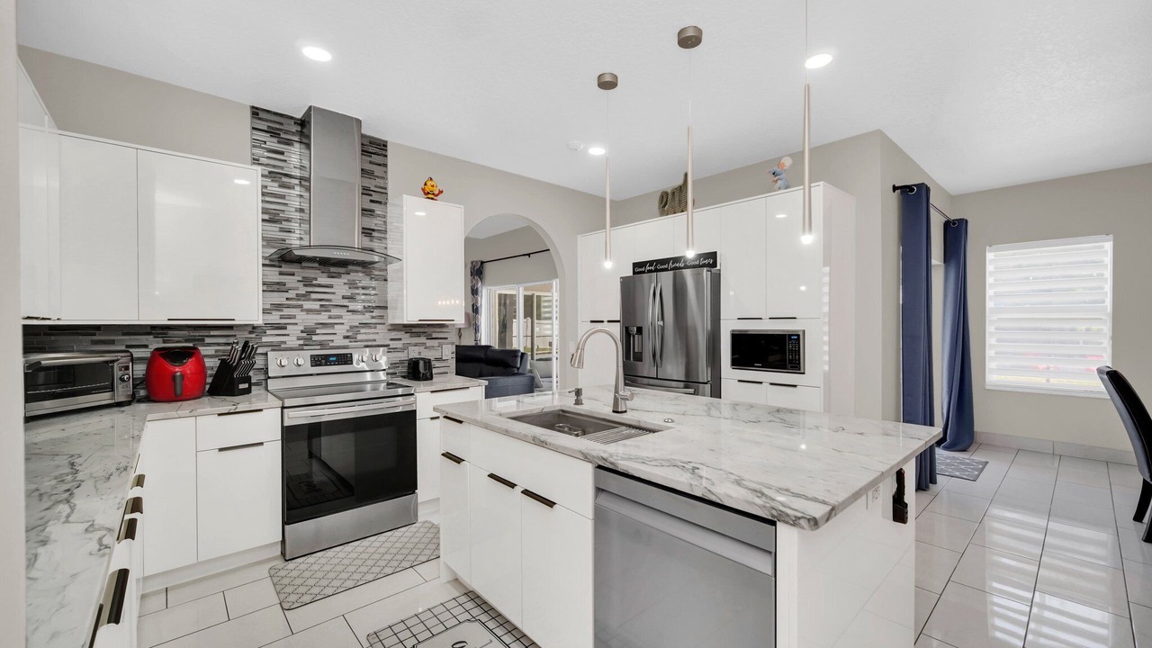 Photo of Kitchen in Crescent Lakes