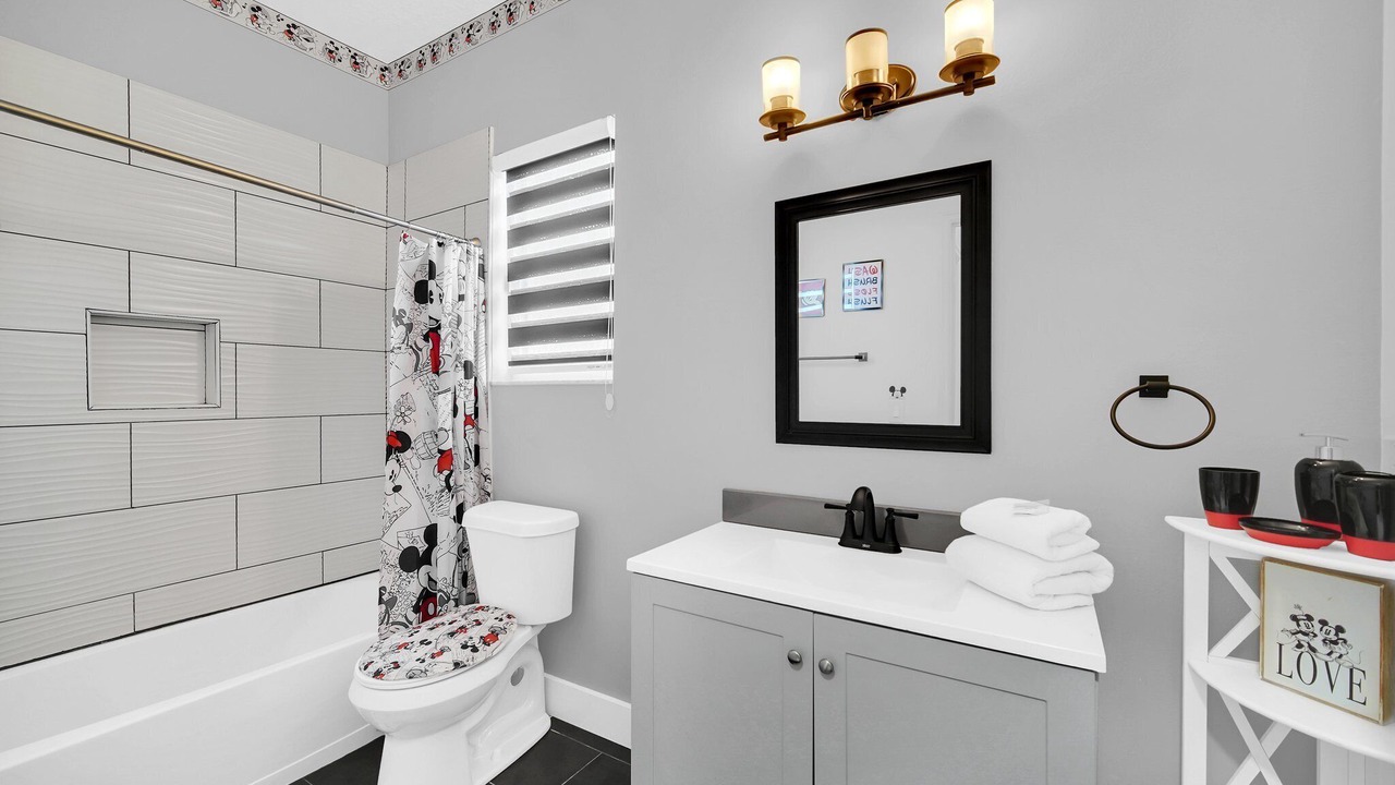 Photo of Bathroom in Crescent Lakes