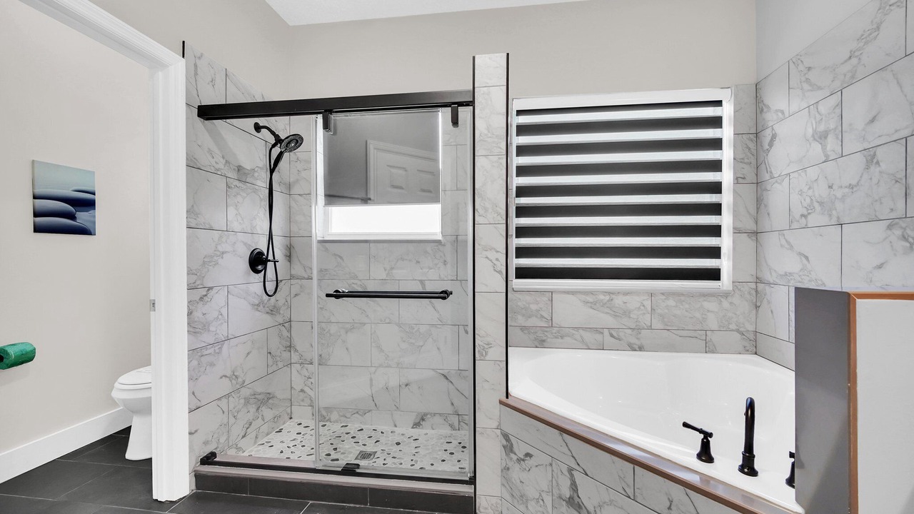 Photo of Bathroom in Crescent Lakes