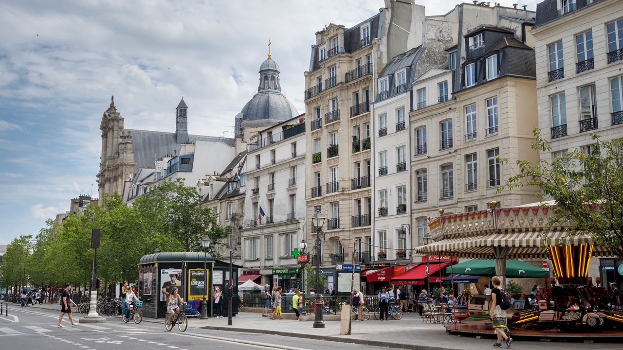 Photo of Others in Marais