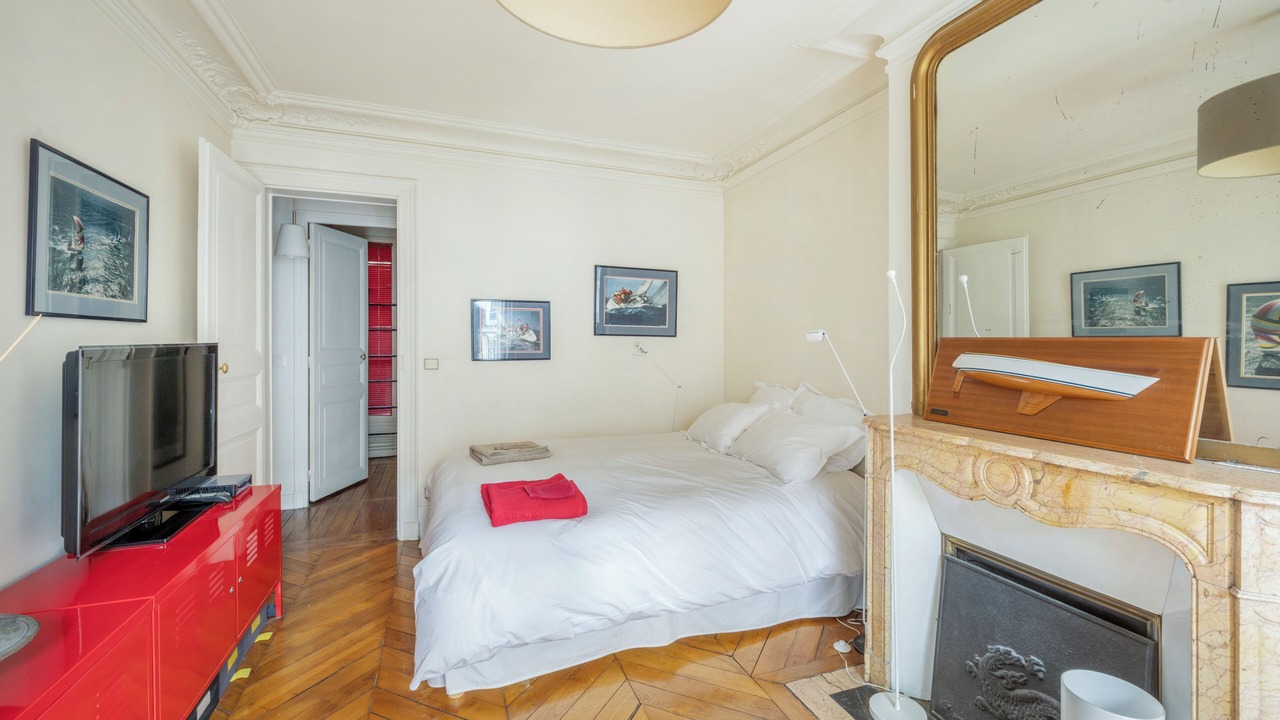 Photo of Bedroom in Marais