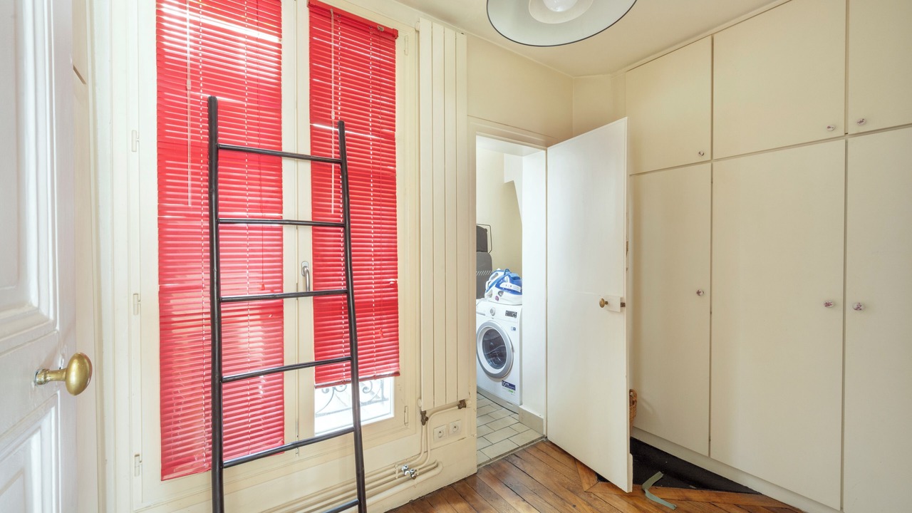 Photo of Others in Marais