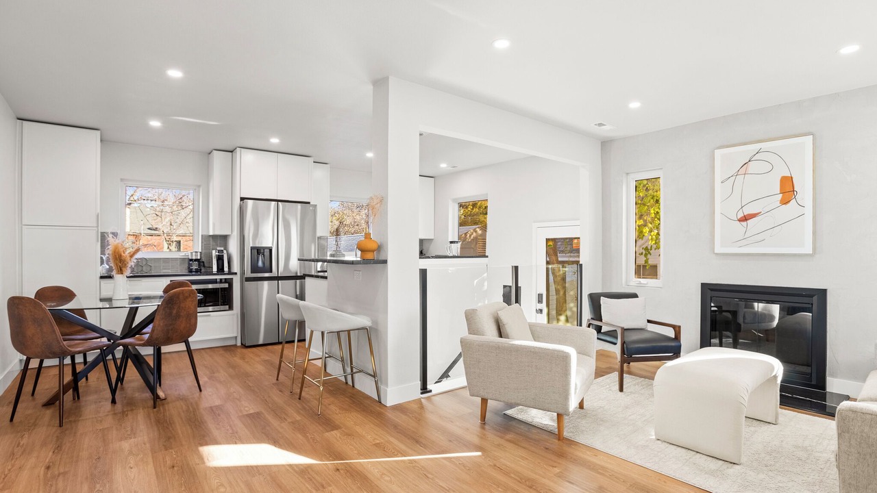 Photo of Livingroom in Hale