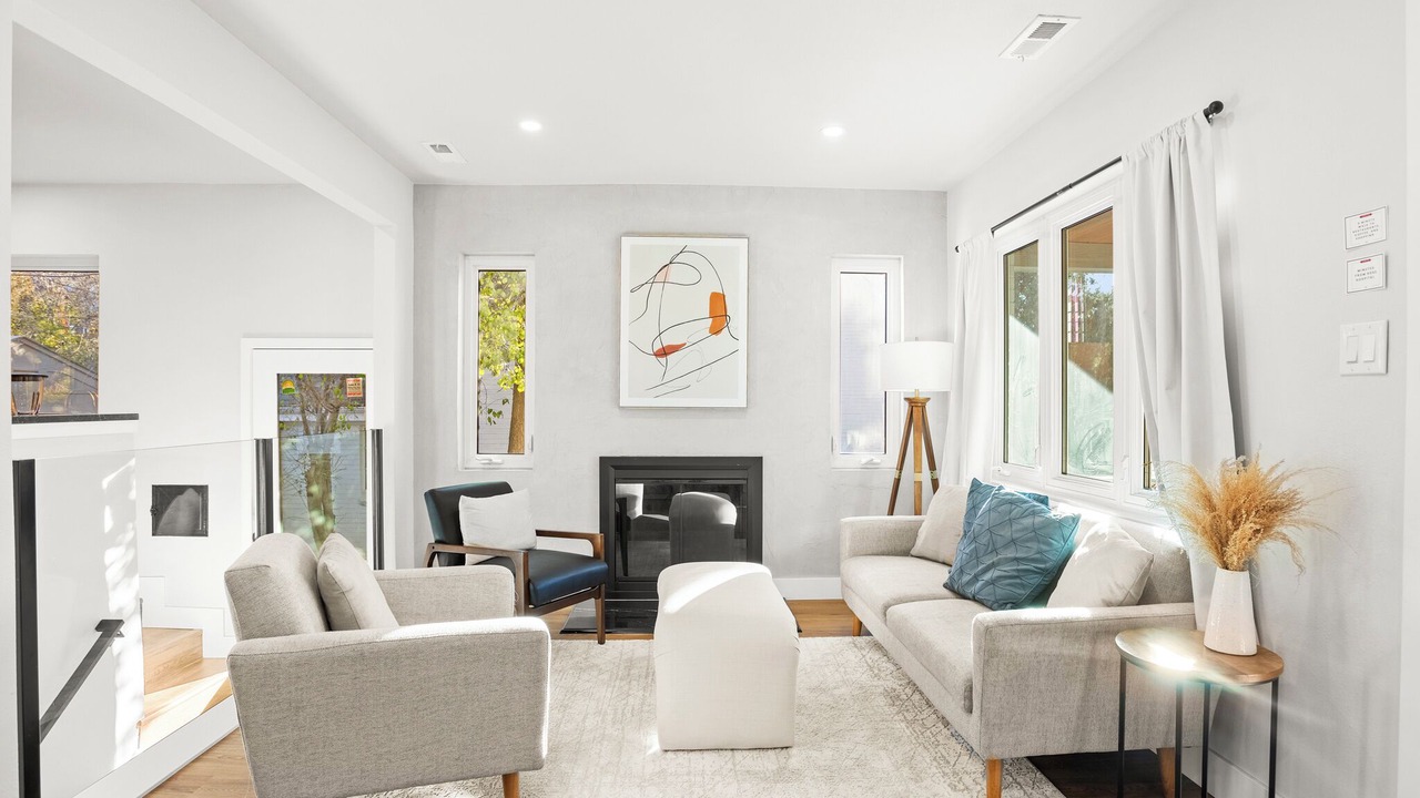 Photo of Livingroom in Hale