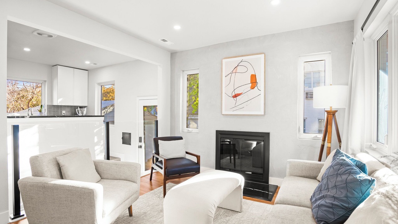 Photo of Livingroom in Hale
