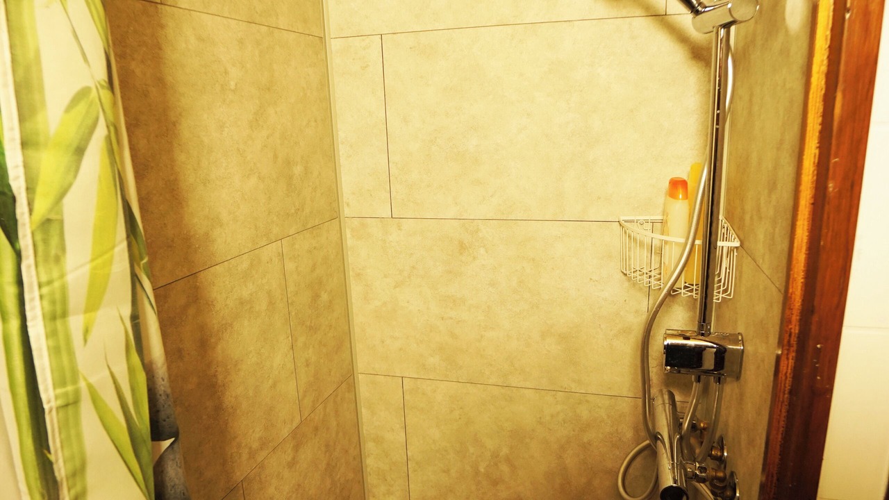 Photo of Bathroom in Anatole France Danton