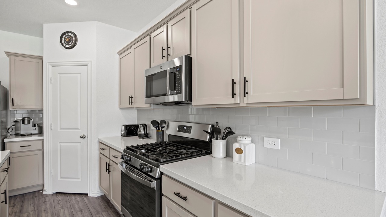 Photo of Kitchen in Haslet