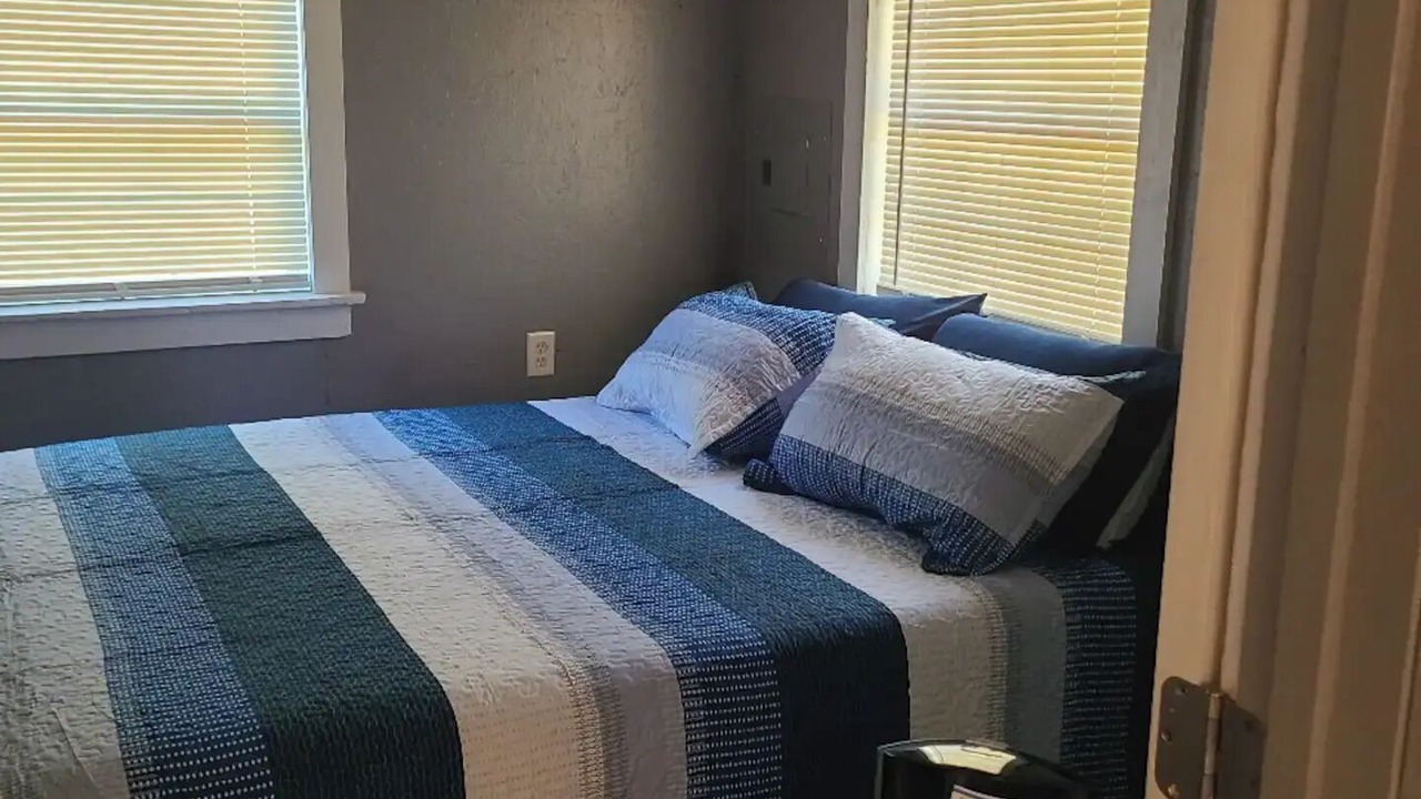 Photo of Bedroom in Springtown