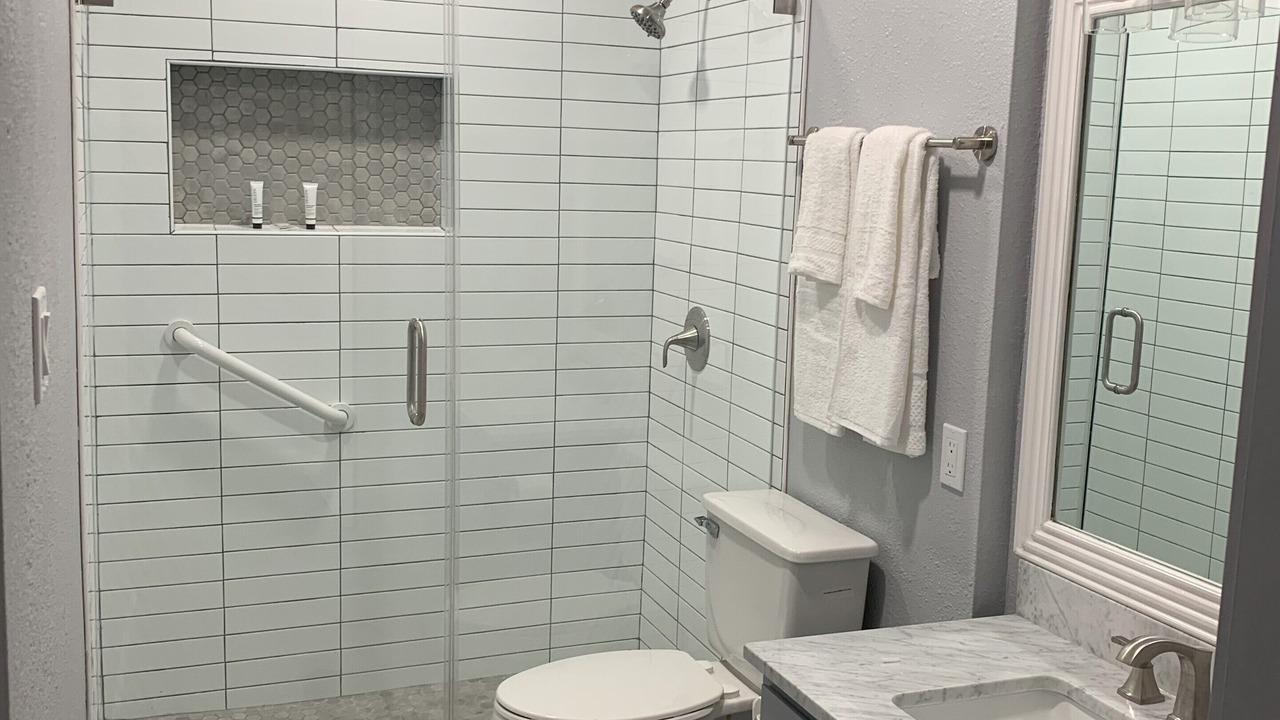 Photo of Bathroom in Harlingen