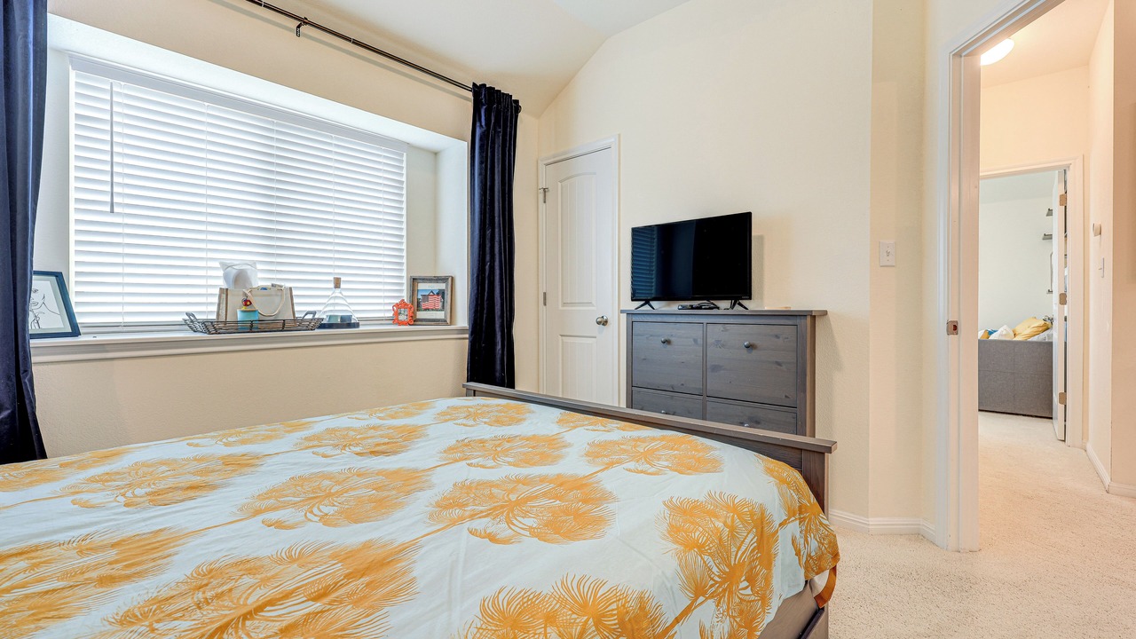 Photo of Bedroom in Kyle