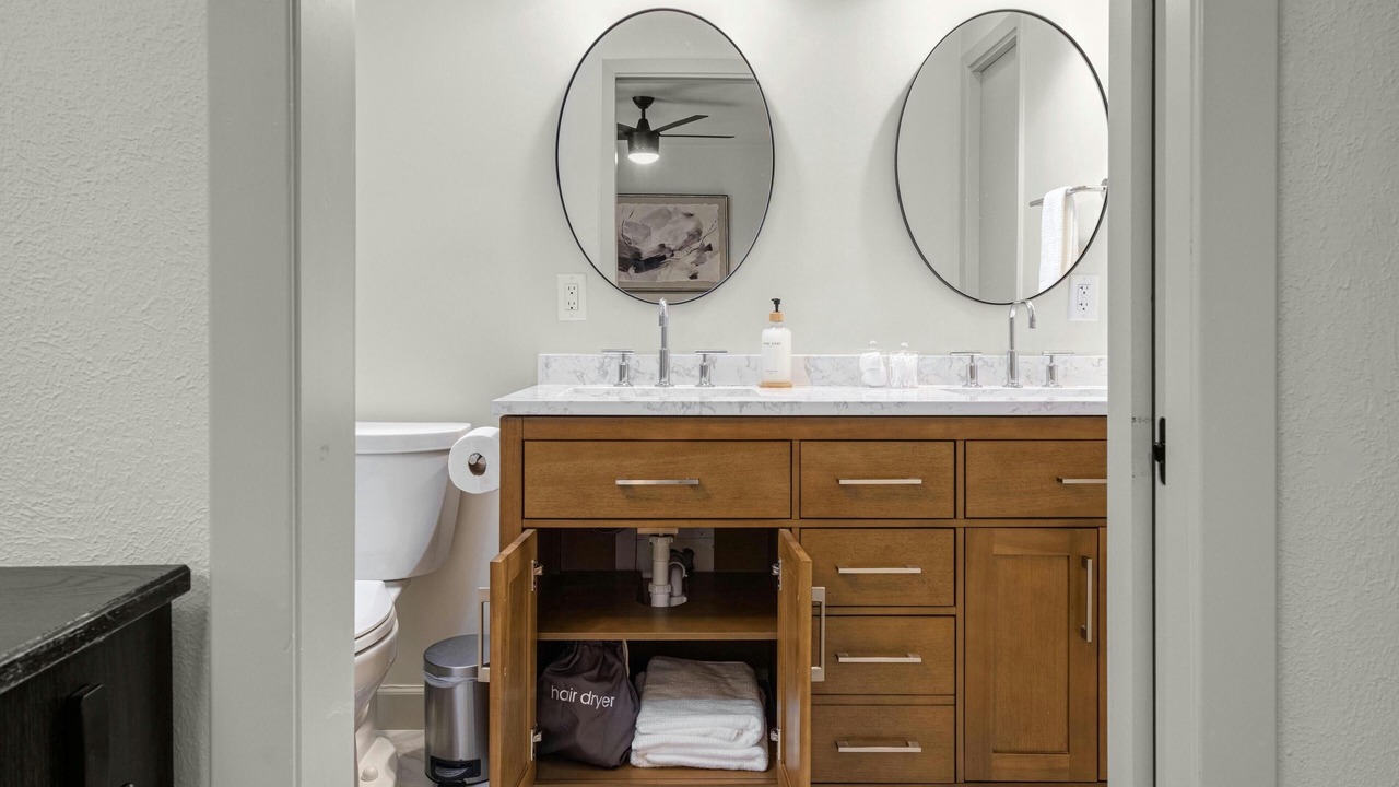 Photo of Bathroom in South Manchaca
