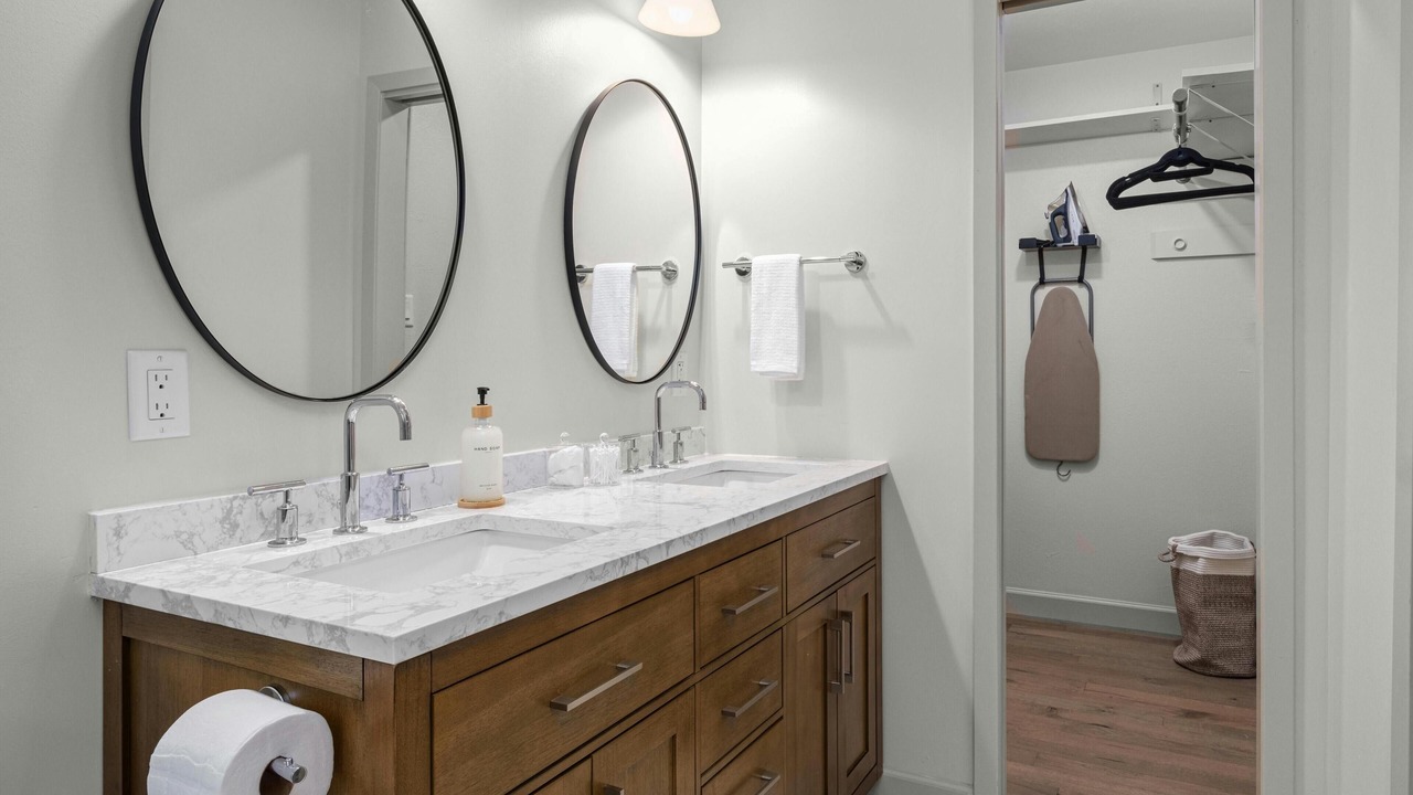Photo of Bathroom in South Manchaca