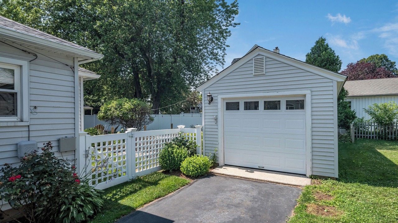 Photo of Outdoor in Guilford