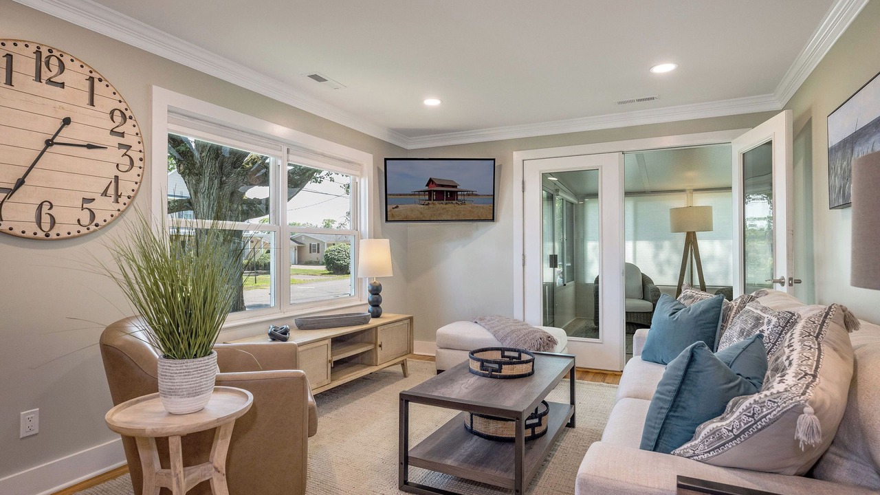 Photo of Livingroom in Guilford