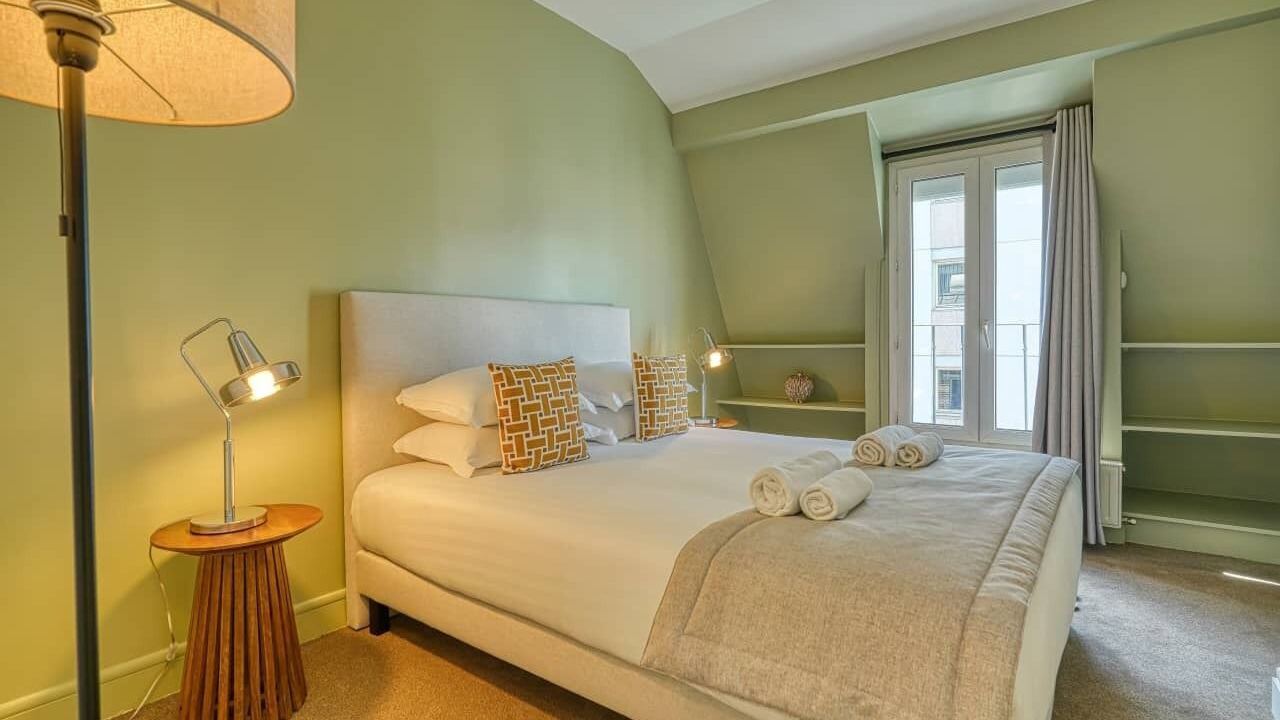 Photo of Bedroom in Faubourg-du-Roule