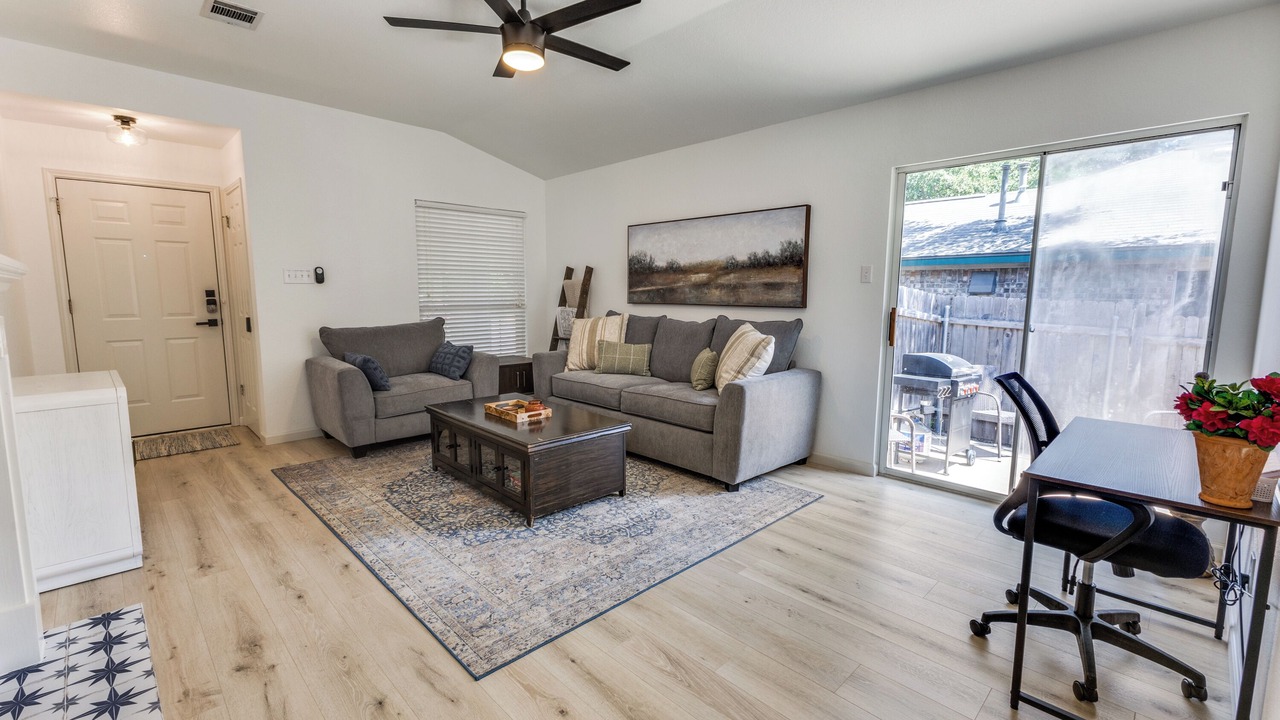 Photo of Livingroom in Cedar Park