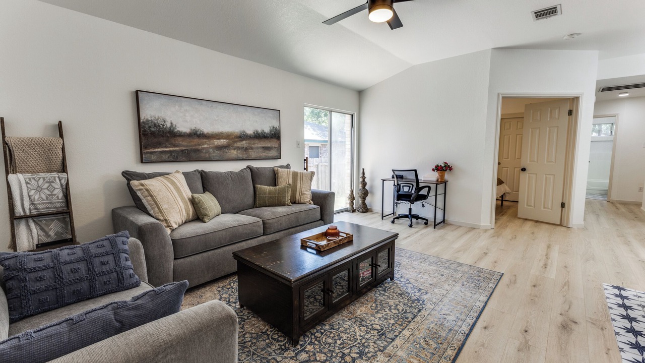 Photo of Livingroom in Cedar Park