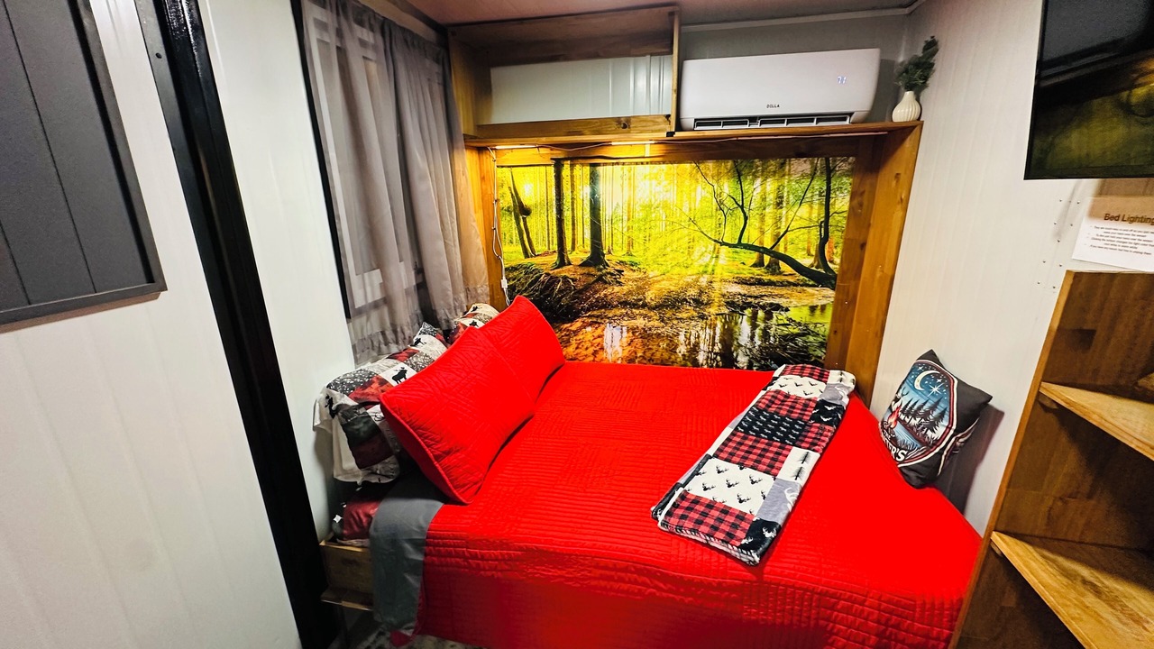Photo of Bedroom in Kountze