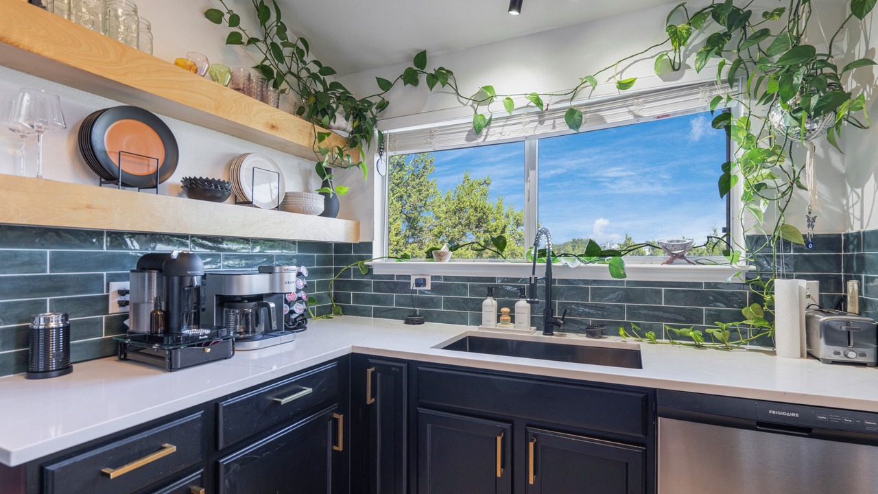 Photo of Kitchen in Waterford On Lake Travis