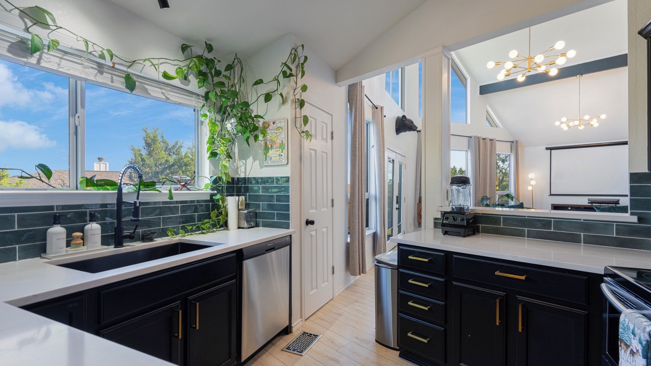 Photo of Kitchen in Waterford On Lake Travis
