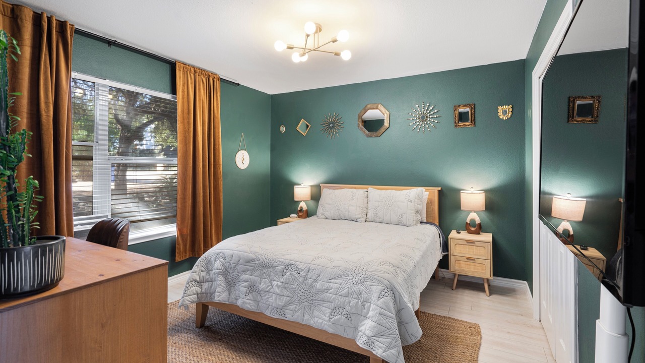 Photo of Bedroom in Waterford On Lake Travis