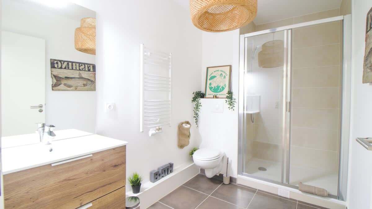 Photo of Bathroom in Saint-Ouen