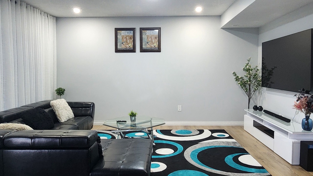 Photo of Livingroom in Evanston