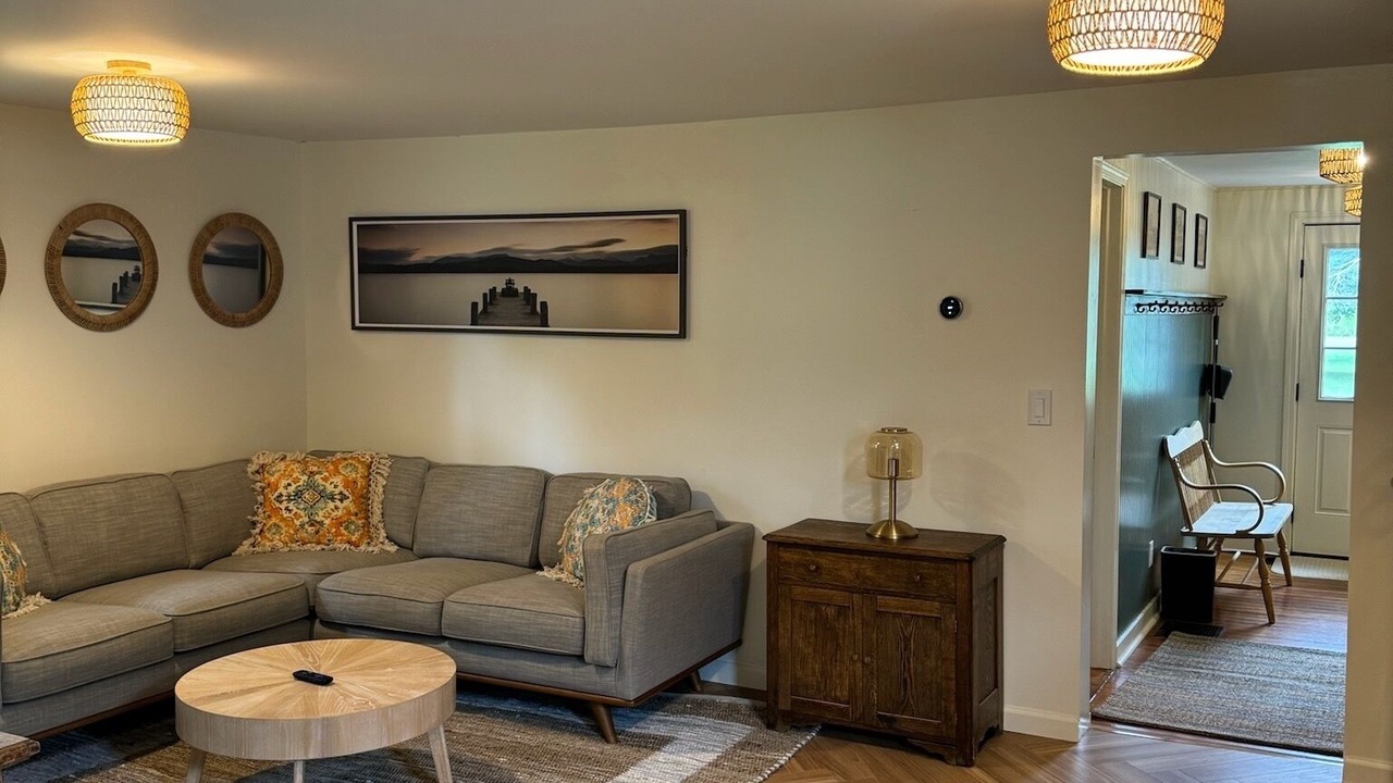 Photo of Livingroom in Skaneateles