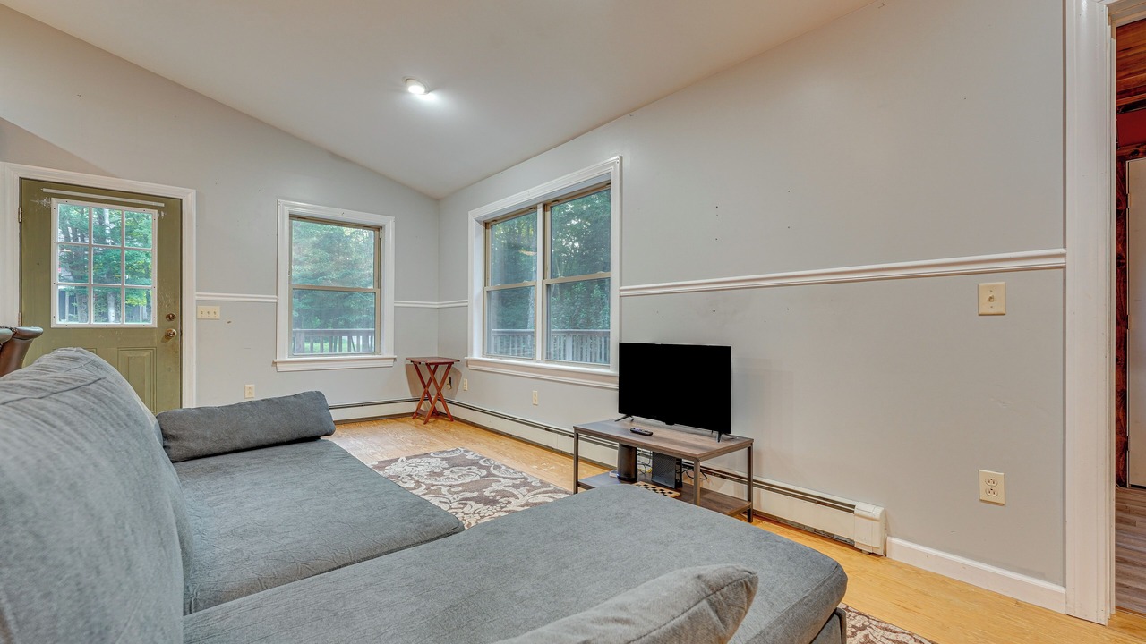 Photo of Livingroom in Brant Lake