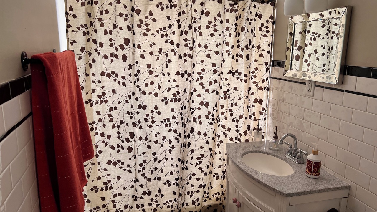 Photo of Bathroom in Newberry