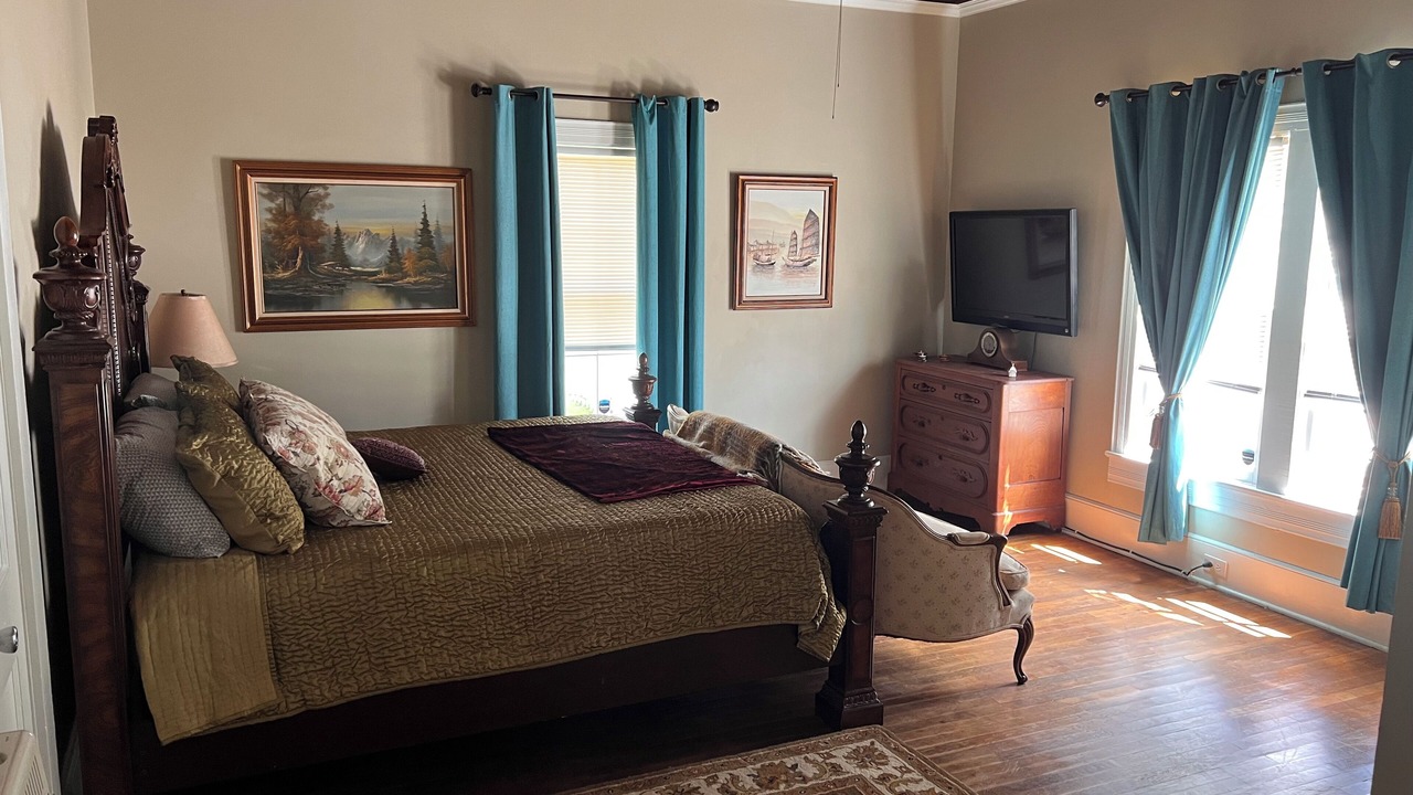 Photo of Bedroom in Newberry