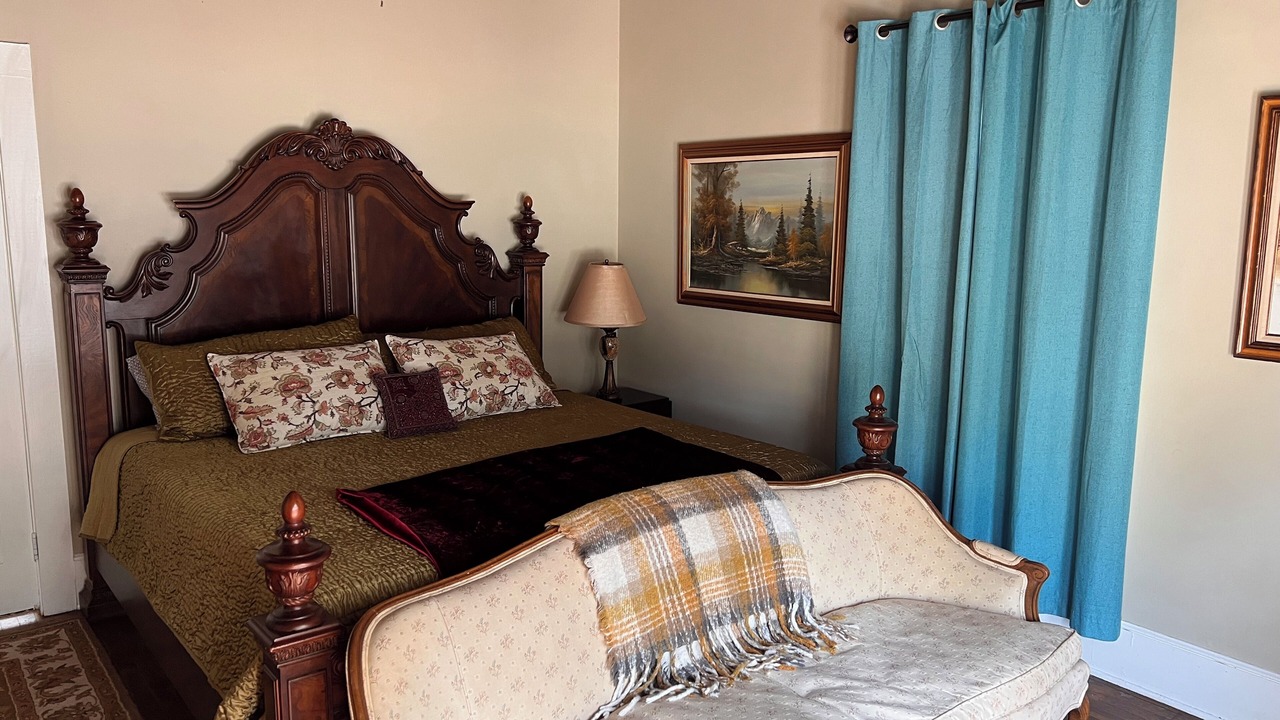 Photo of Bedroom in Newberry