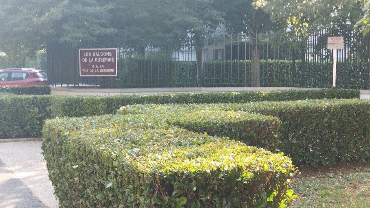 Photo of Outdoor in L'Hay-les-Roses