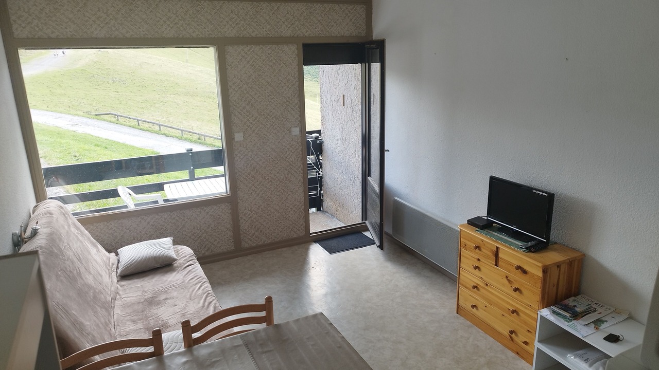Photo of Livingroom in Saint-Aventin