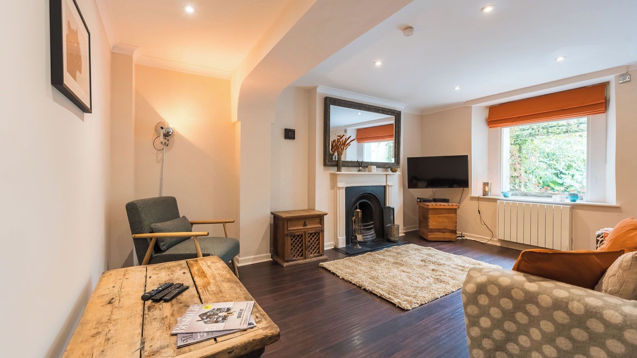 Photo of Livingroom in Saint Paul's