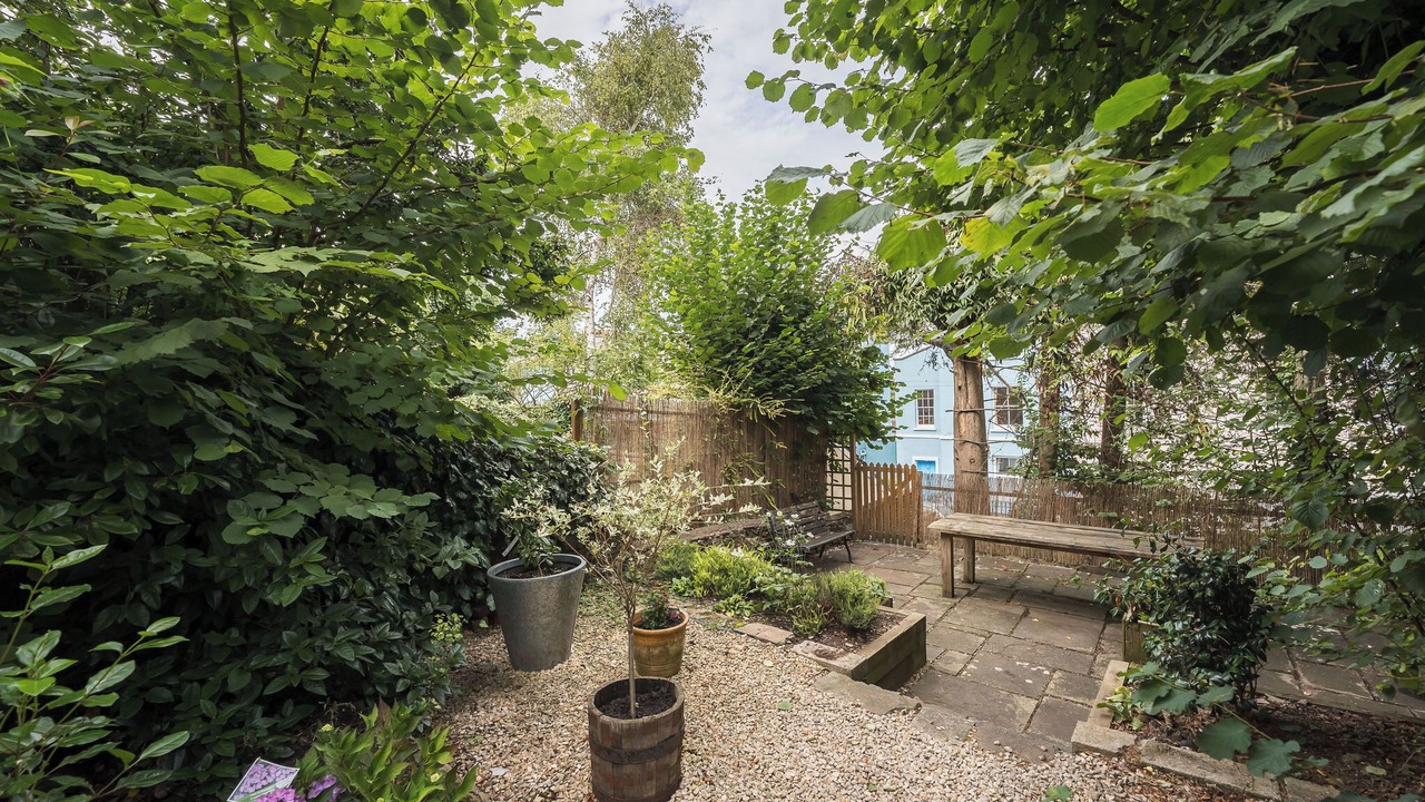 Photo of Patio Balcony in Saint Paul's