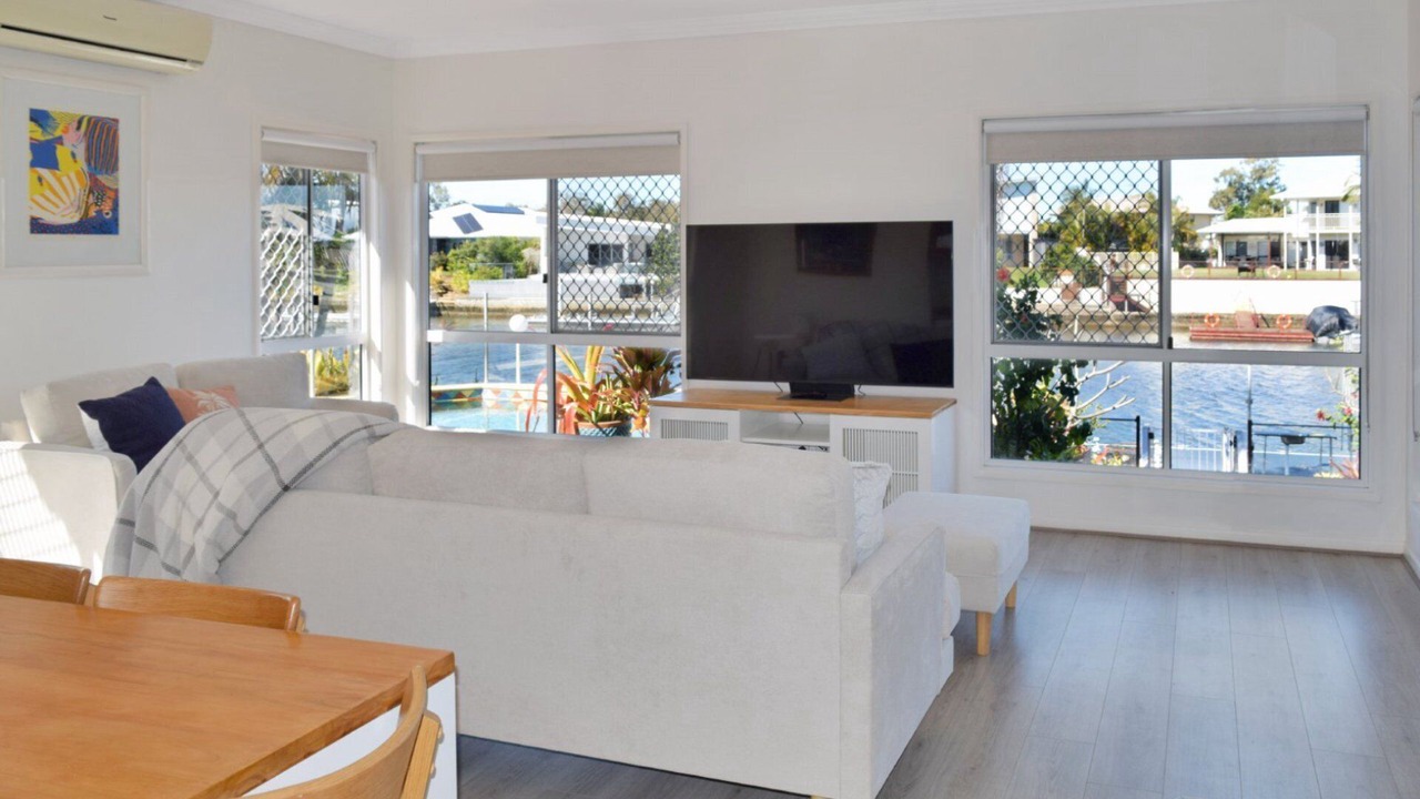 Photo of Livingroom in Bongaree