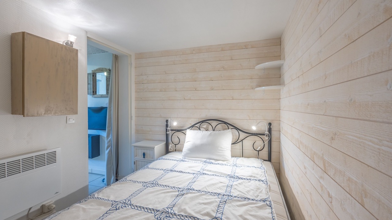 Photo of Bedroom in Courseulles-sur-Mer