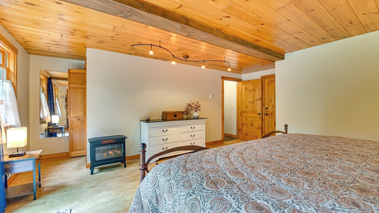 Photo of Bedroom in Town of Webb