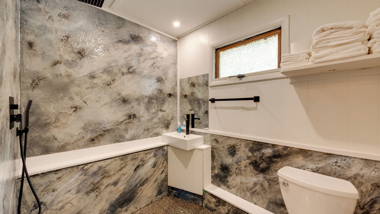 Photo of Bathroom in Hillsgrove