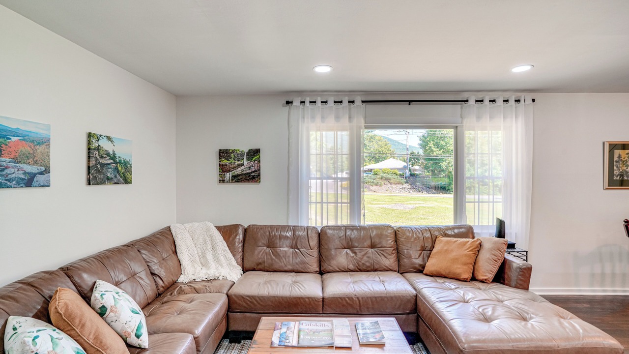 Photo of Livingroom in Palenville