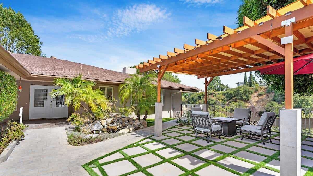 Photo of Outdoor in Studio City