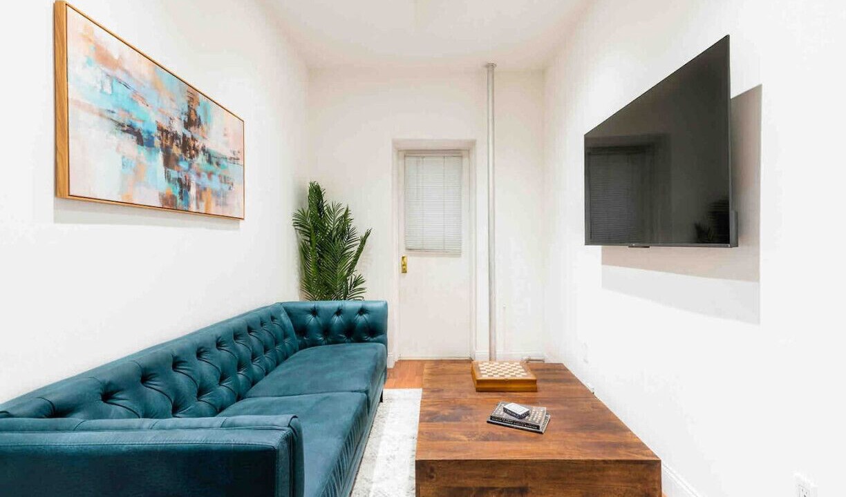 Photo of Livingroom in Lower East Side