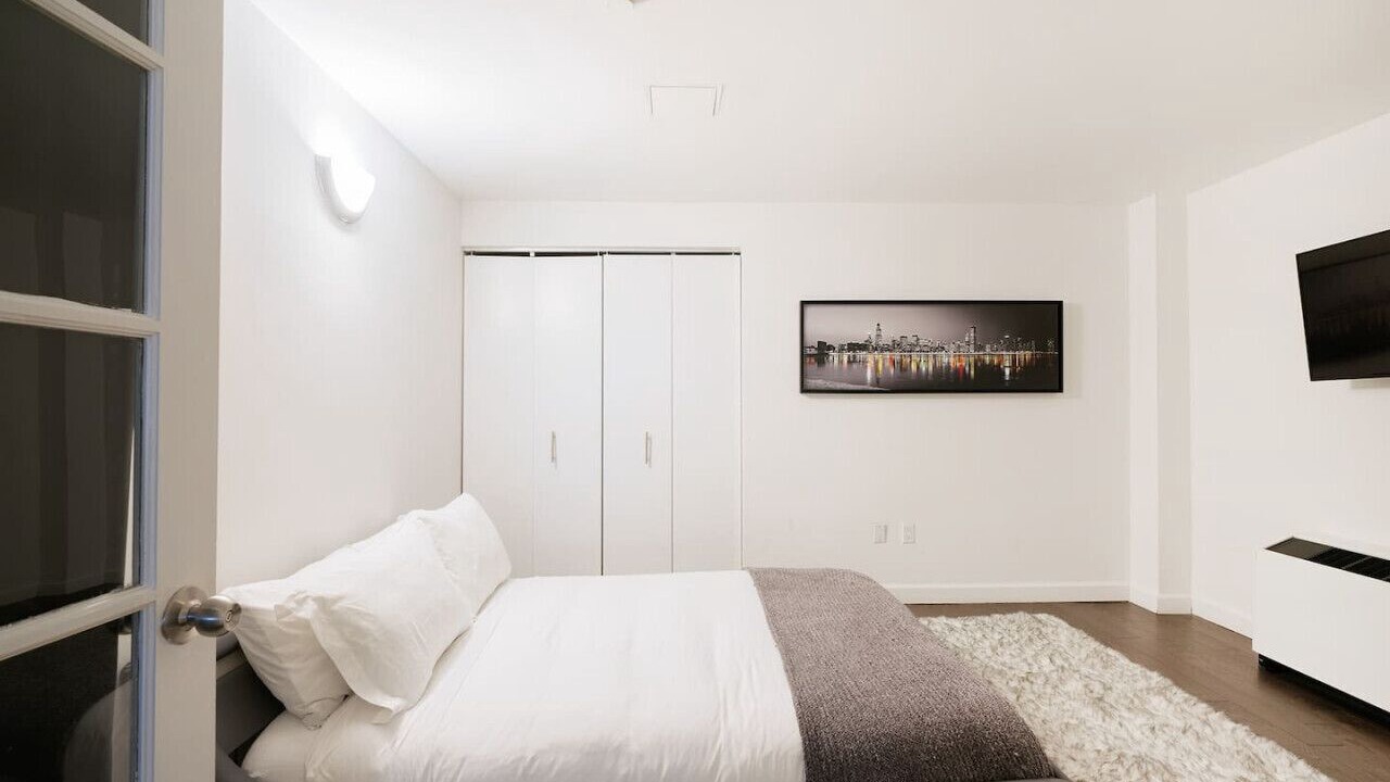 Photo of Bedroom in Financial District