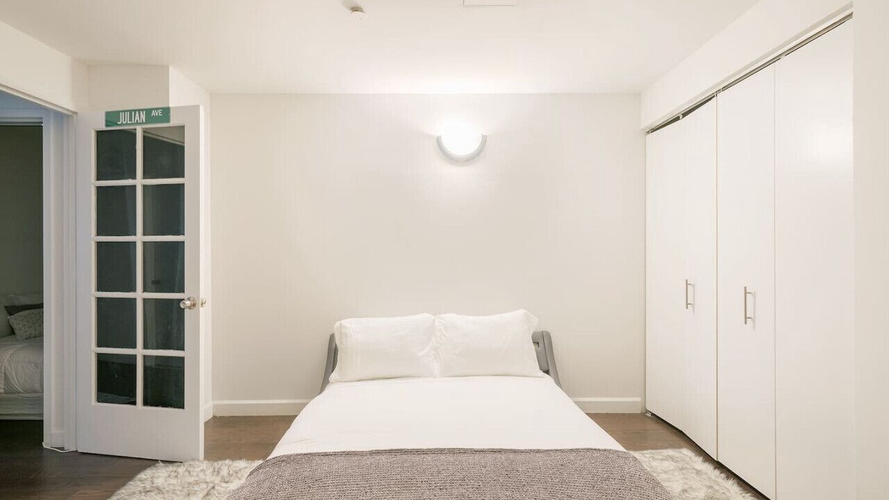 Photo of Bedroom in Financial District