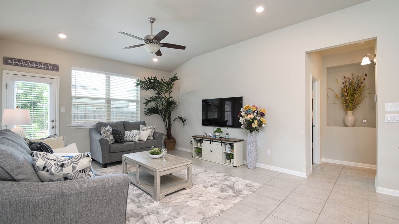 Photo of Livingroom in Stone Oak